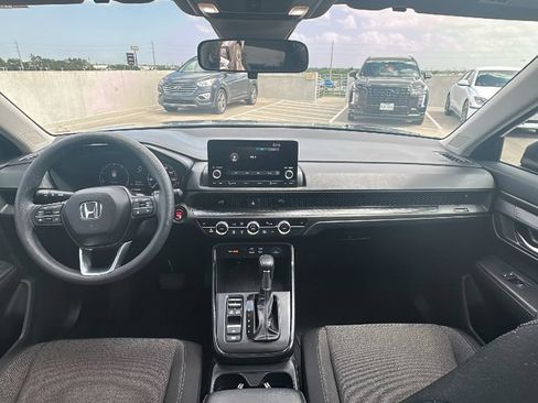 Used 2024 Honda CR-V EX image 22