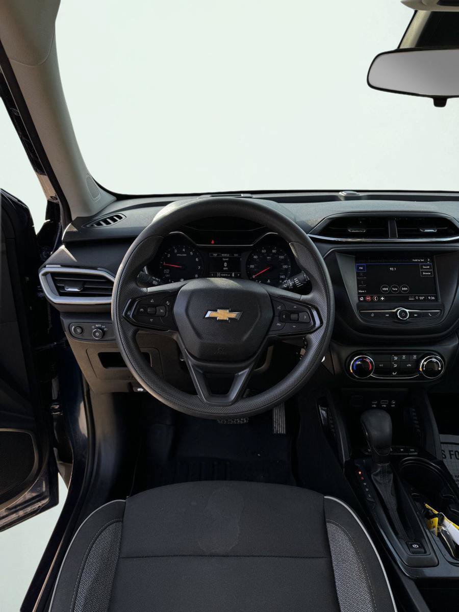 Used 2022 Chevrolet TrailBlazer LS AWD/4WD image 11