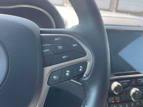 Used 2019 Jeep Grand Cherokee High Altitude AWD/4WD image 22