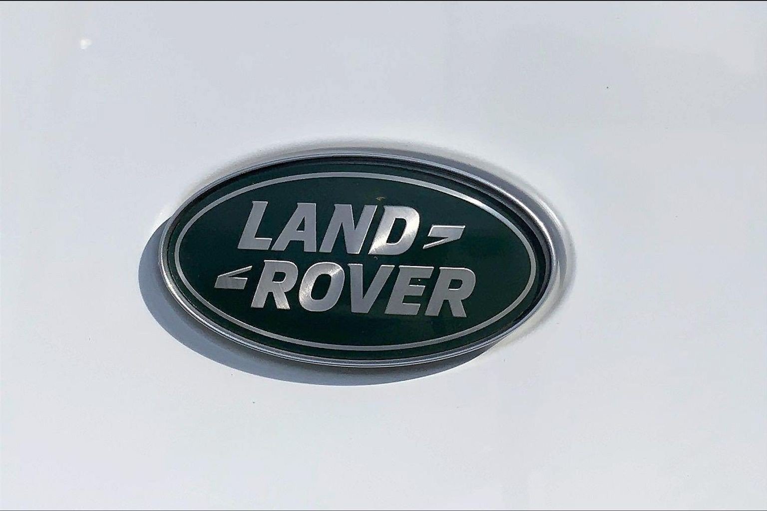 Certified 2024 Land Rover Defender 110 S AWD/4WD image 31
