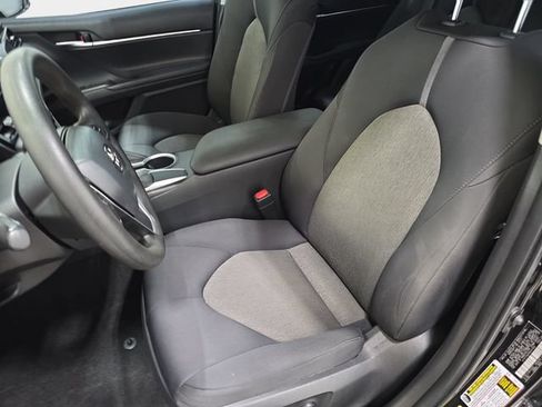 Used 2021 Toyota Camry LE FWD image 13