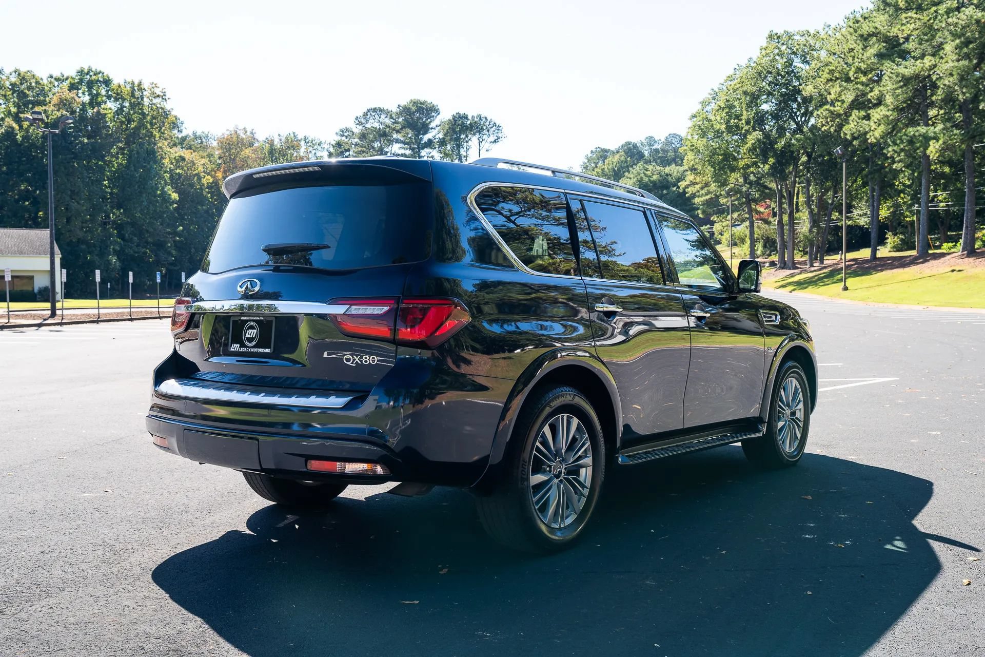 Used 2019 INFINITI QX80 Luxe w/ Proassist Package AWD/4WD image 9