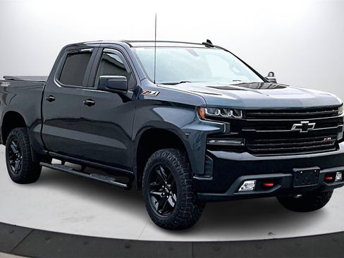 Used 2019 Chevrolet Silverado 1500 LT Trail Boss w/ Convenience Package image 2