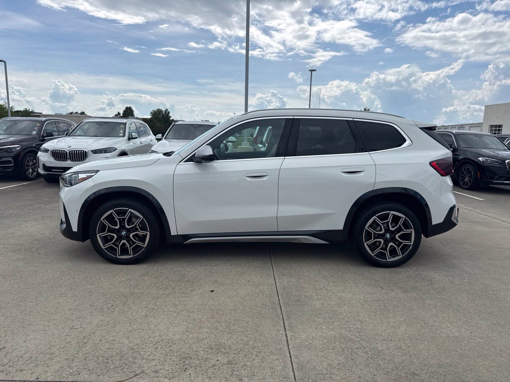 Certified 2024 BMW X1 xDrive28i w/ Convenience Package AWD/4WD image 2