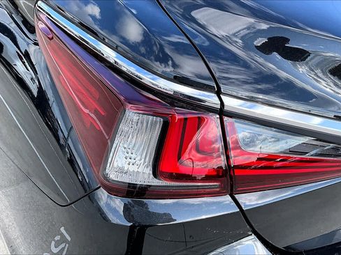 New 2025 Lexus ES 350 w/ Premium Package image 14