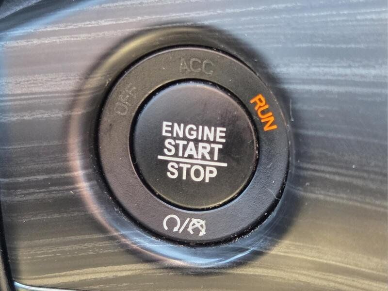 Used 2019 Jeep Grand Cherokee Limited RWD image 28