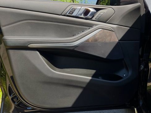 Used 2021 BMW X5 xDrive45e image 13