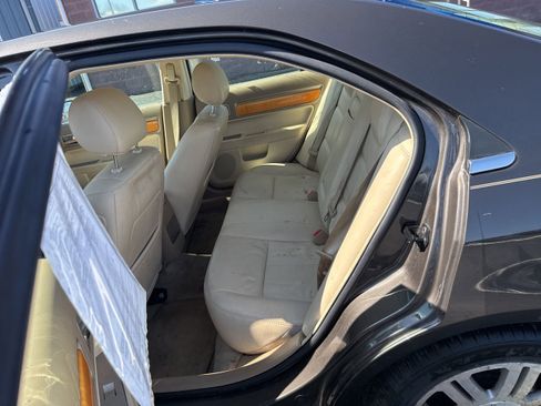 Used 2006 Lincoln Zephyr image 12