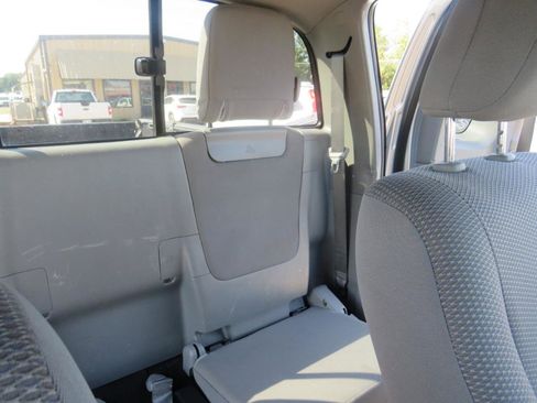 Used 2015 Toyota Tacoma PreRunner w/ Convenience Package RWD image 23