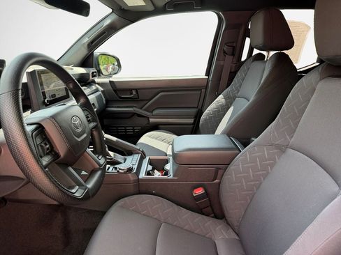 Certified 2026 Toyota Tacoma SR5 AWD/4WD image 12