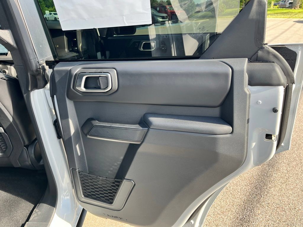 New 2026 Ford Bronco Badlands AWD/4WD image 10
