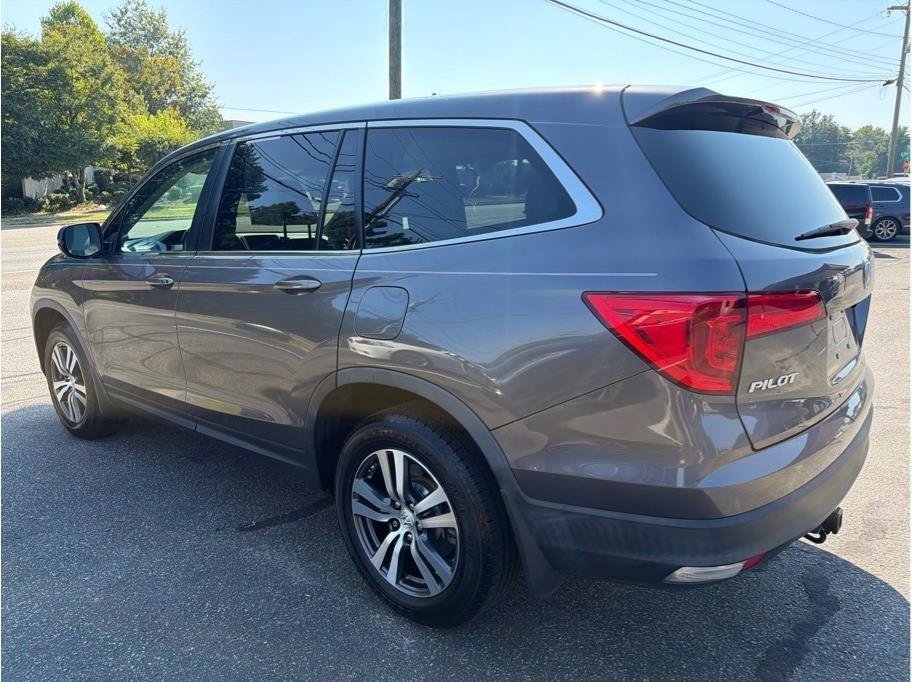 Used 2018 Honda Pilot EX-L image 4