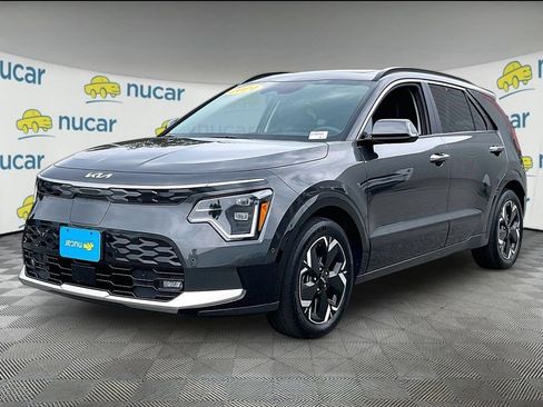 Used 2024 Kia Niro Wave FWD image 3