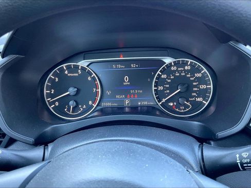 Used 2025 Nissan Altima 2.5 SV FWD image 19