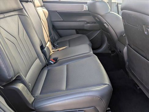 Used 2024 Hyundai Santa Fe SEL image 17