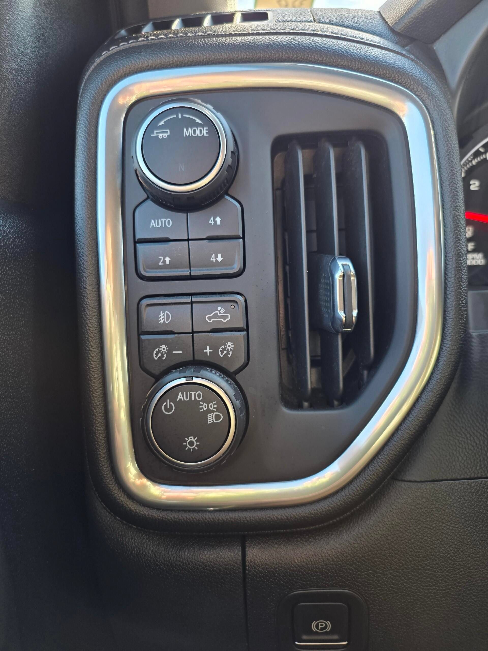 Used 2021 Chevrolet Silverado 1500 RST w/ All Star Edition Plus AWD/4WD image 23