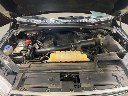 Used 2018 Ford F150 Lariat w/ Equipment Group 502A Luxury AWD/4WD image 27