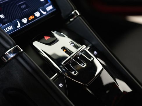 Used 2024 Ferrari Roma image 39