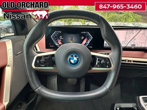 Used 2023 BMW iX xDrive50 w/ Premium Package AWD/4WD image 25
