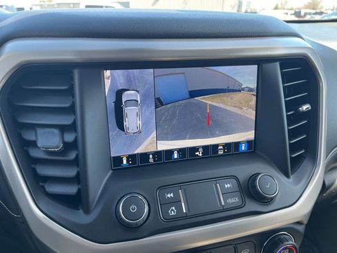 Used 2021 GMC Acadia Denali w/ Denali Ultimate Package image 22