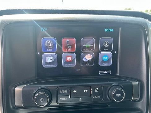 Used 2018 Chevrolet Silverado 1500 LT w/ Redline Edition AWD/4WD image 9