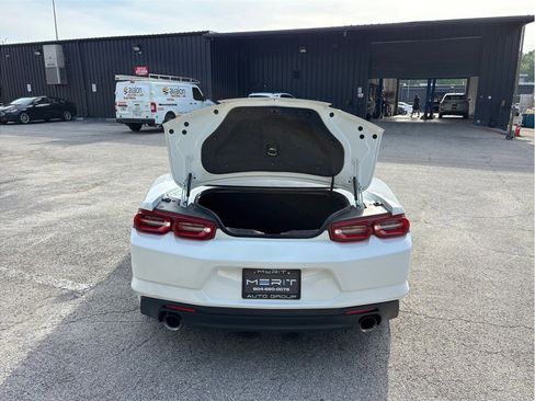 Used 2023 Chevrolet Camaro LT RWD image 38