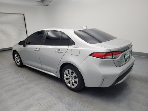 Used 2021 Toyota Corolla LE FWD image 3