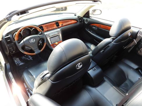 Used 2005 Lexus SC 430 Convertible RWD image 50
