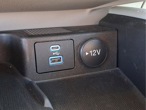 Used 2023 Ford Escape Platinum AWD/4WD image 9