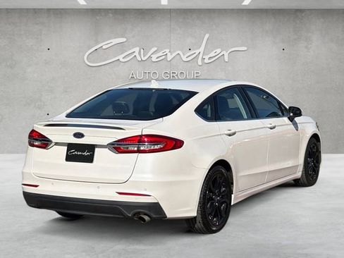 Used 2020 Ford Fusion SE w/ Equipment Group 151A image 16