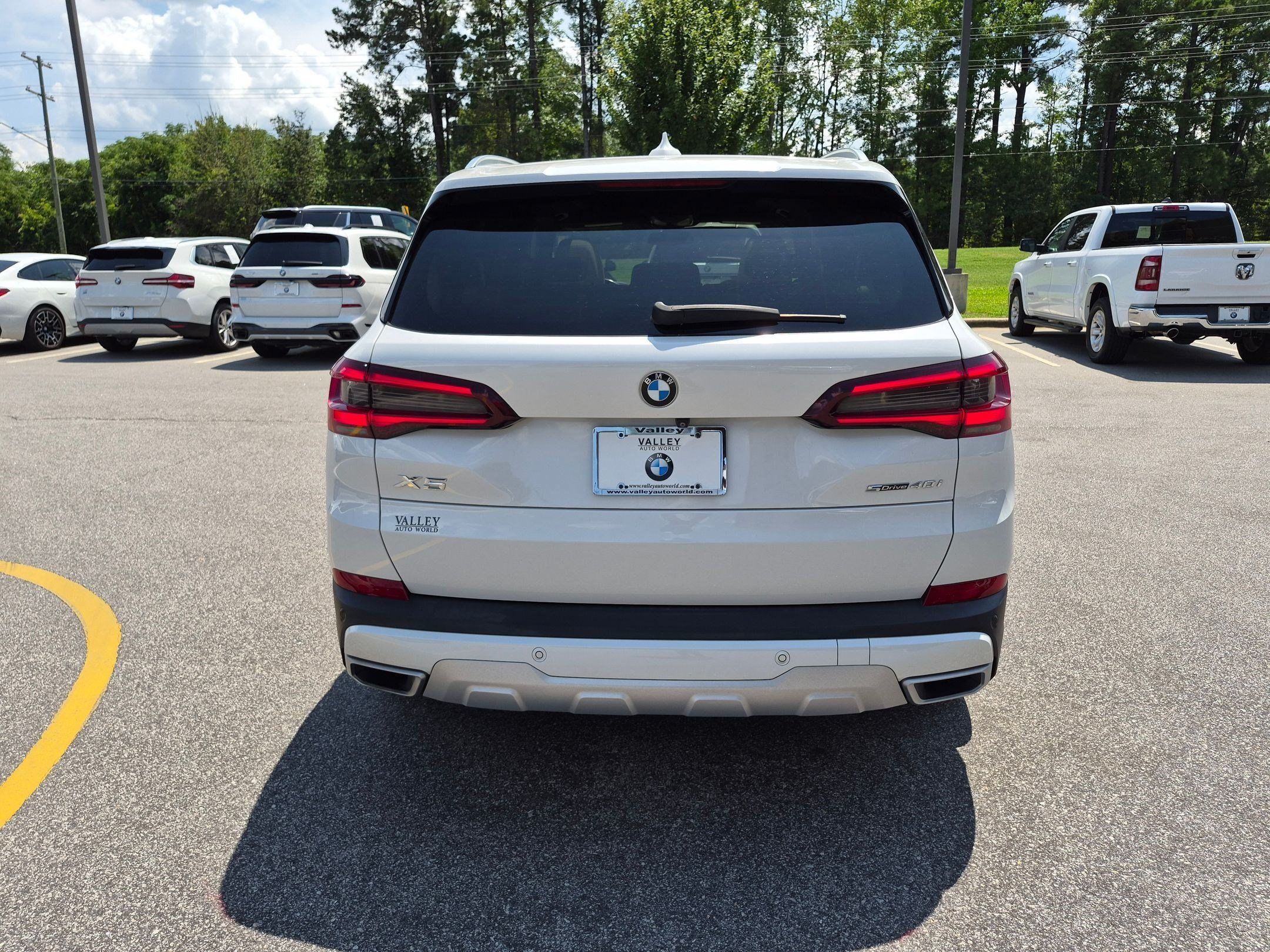 Used 2020 BMW X5 sDrive40i w/ Premium Package RWD image 4