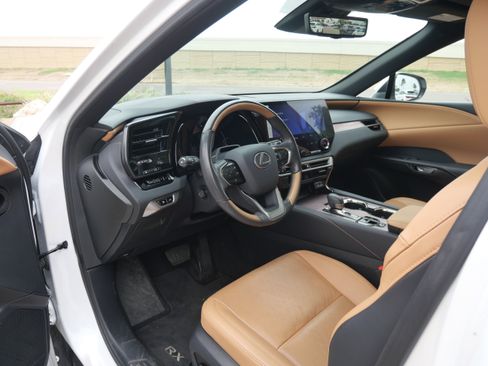 Certified 2024 Lexus RX 350 Premium Plus image 16