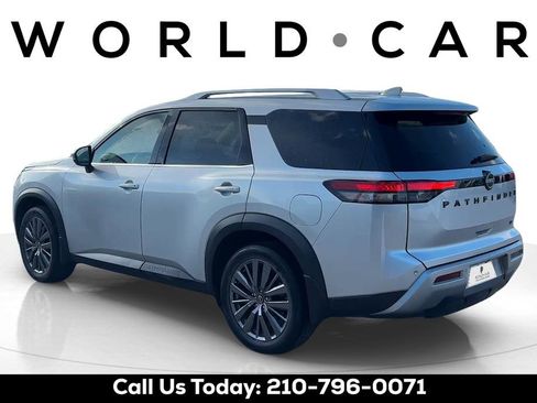 Used 2022 Nissan Pathfinder SL w/ SL Premium Package image 5