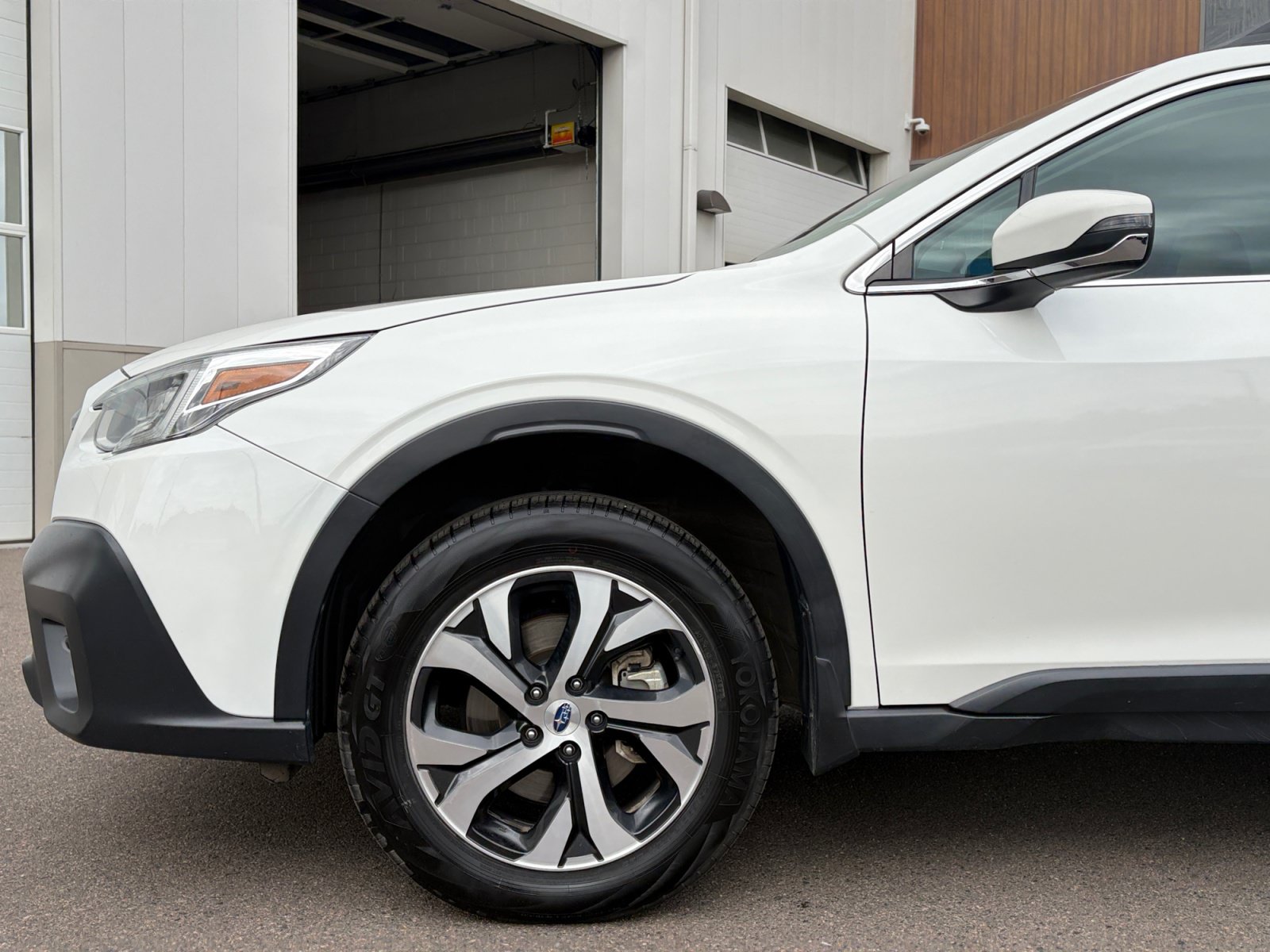 Used 2020 Subaru Outback Limited w/ Popular Package #2 AWD/4WD image 10