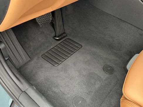 Certified 2025 BMW i4 xDrive40i w/ Premium Package image 15