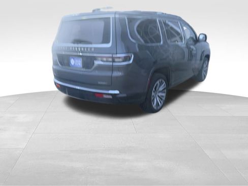 Used 2022 Jeep Grand Wagoneer Series III w/ Flexible Seating Group image 8