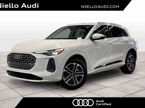 Certified 2025 Audi Q5 Premium Plus w/ Premium Plus image 1