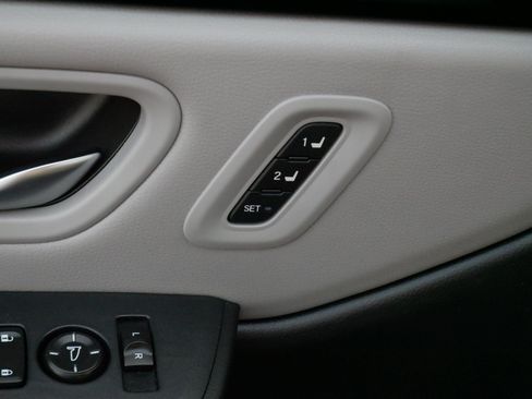 Used 2023 Honda Pilot EX-L image 19