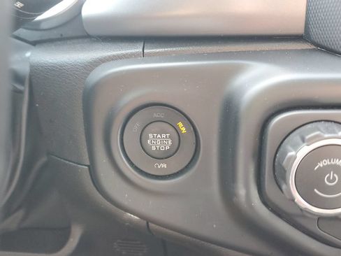 Used 2022 Jeep Gladiator Rubicon w/ LED Lighting Group AWD/4WD image 29