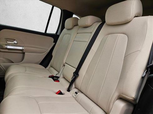 Certified 2023 Mercedes-Benz GLB 250 image 19
