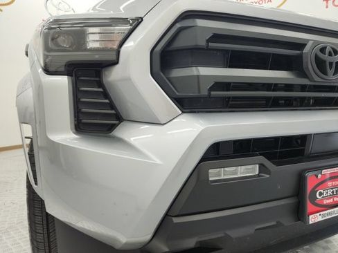 Certified 2026 Toyota Tacoma SR5 AWD/4WD image 9