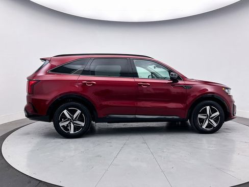 Used 2021 Kia Sorento EX w/ Panoramic Sunroof Package image 17