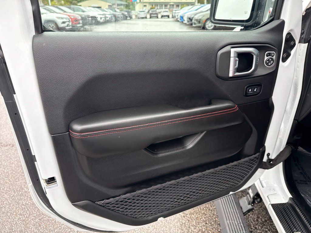 Used 2024 Jeep Wrangler Unlimited Rubicon 392 AWD/4WD image 18
