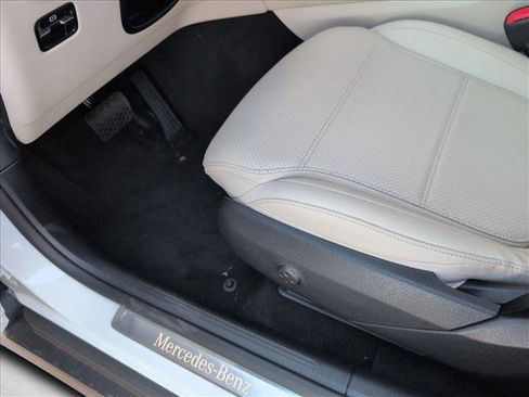 New 2026 Mercedes-Benz GLC 300 image 4