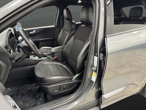 Used 2023 Ford Escape ST-Line w/ Tech Pack #1 image 4