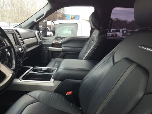 Used 2017 Ford F250 Platinum w/ FX4 Off-Road Package image 3