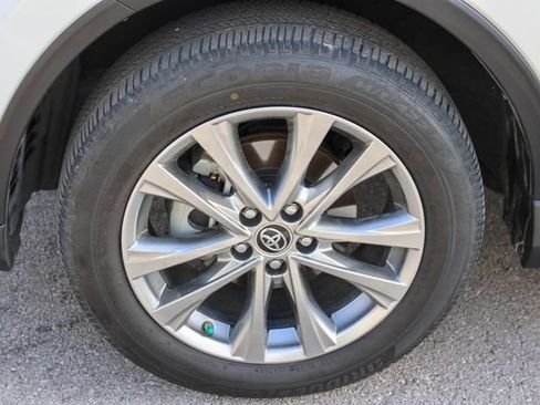 Used 2018 Toyota RAV4 Limited w/ Carpet Mat Package image 7