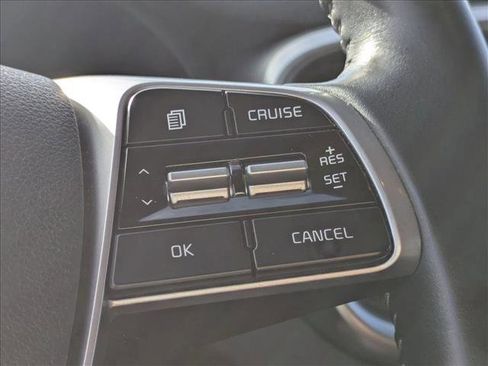 Used 2019 Kia Sorento S image 14