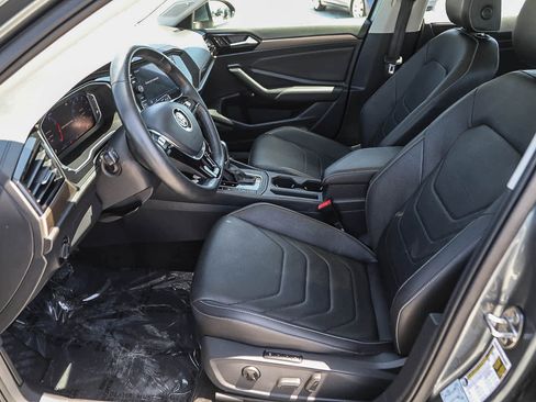 Used 2019 Volkswagen Jetta SEL Premium FWD image 17