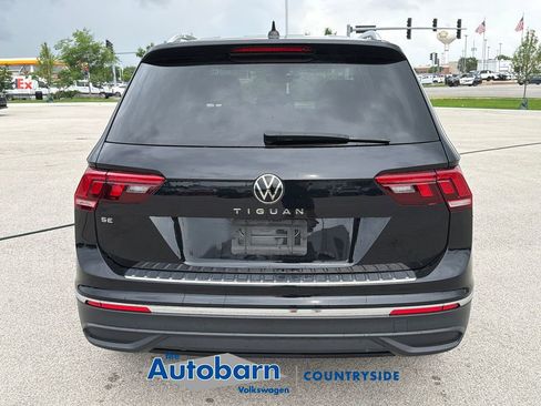 Used 2023 Volkswagen Tiguan SE FWD image 5